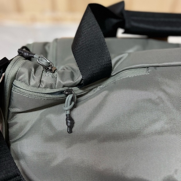 Nike BA5542-004 Vapor Power Duffel Bag - NEW - Picture 7 of 9